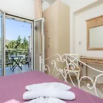 Villa Semeli *