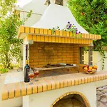 Villa Semeli *