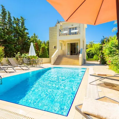 Villa Semeli *